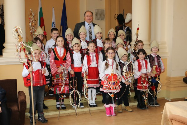img2_600x400