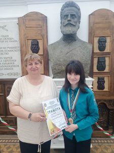„ДЕЦАТА НА БЪЛГАРИЯ ПЕЯТ, ТАНЦУВАТ, РИСУВАТ“